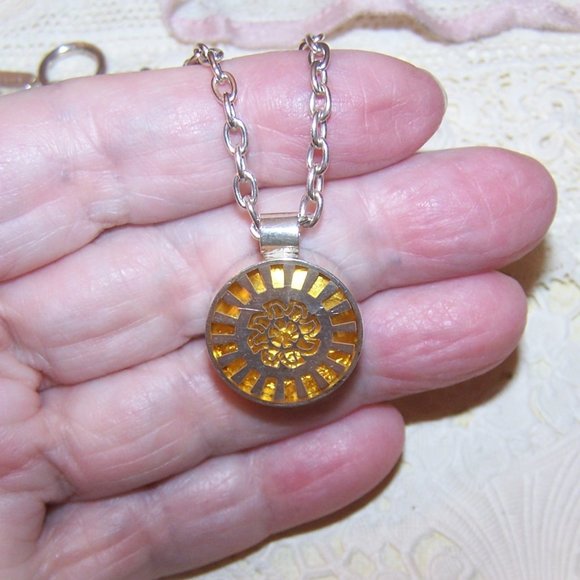 VICTORIA VARGA Sterling Silver Chain Necklace with Yellow Glass Sliding Pendant - Picture 8 of 11